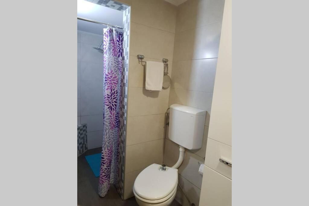 Apartman Sa Garazom I Internetom Sarajevo Luaran gambar